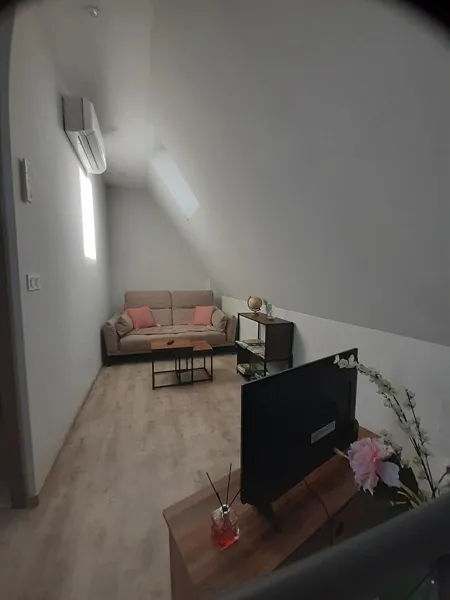 Le gîte de la carrière, Propriétaire