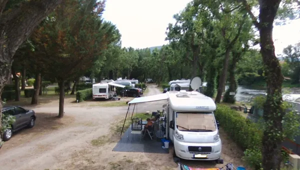 CAMPING DU VIADUC 12, 