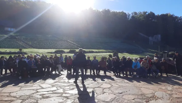 Visite des coulisses du Spectacle Hier Un Village, Hier Un Village