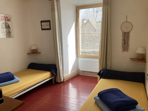 Chambre : l'Ancolie 2 personnes/sanitaires partagés, Gite de Montredon