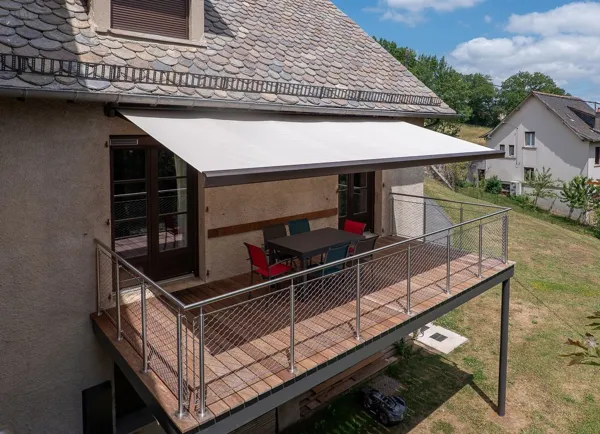 Location Chantevent *** Terrasse