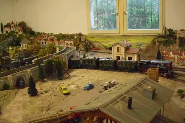 Musée du modelisme Ferroviaire (groupes), OFFICE DE TOURISME DU PLATEAU DE MONTBAZENS