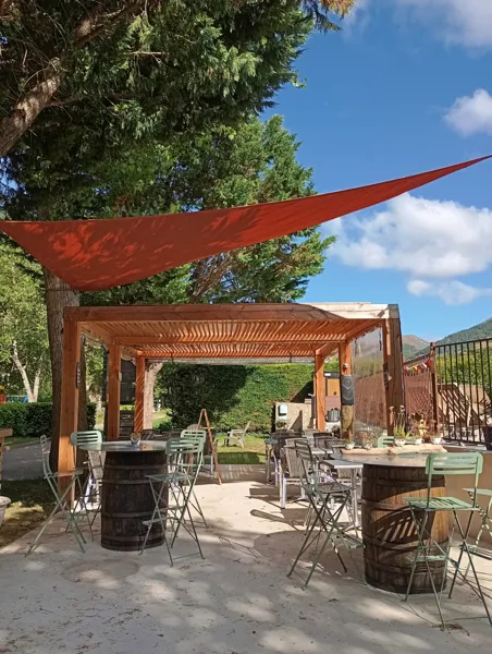 Camping_Taranis_Terrasse et Pergola