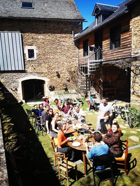 espace pour manger au soleil, La Maison Mescladis