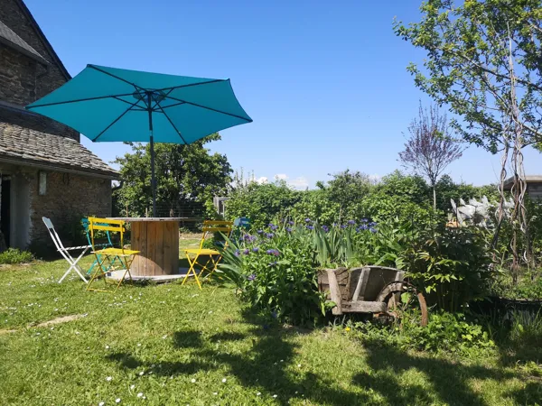 autre espace extérieur dans le jardin, La Maison Mescladis