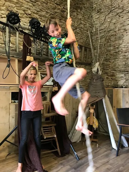 la corde dans la grange, qui ravi petits et grands !, La Maison Mescladis