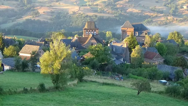Le village de Pruines, OFFICE DE TOURISME de CONQUES-MARCILLAC