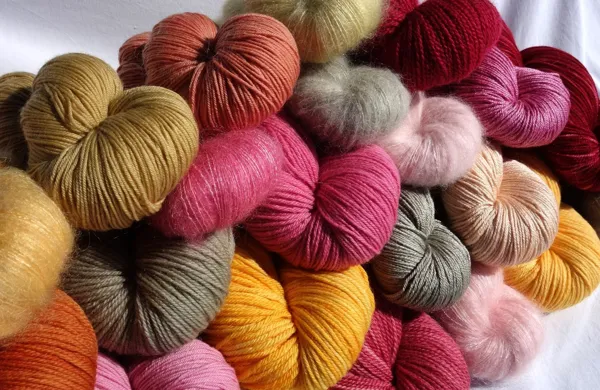 Teintures végétales de laines, Laines 