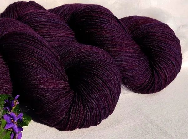 Laine Mérinos - teintures Indigo et Lac-Dye, Laines 