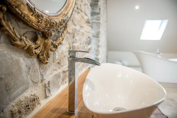 La salle de bain de la suite Rose des Sables