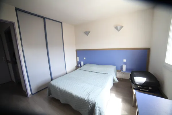 Brochure Hôtels, OFFICE DE TOURISME LARZAC VALLEES