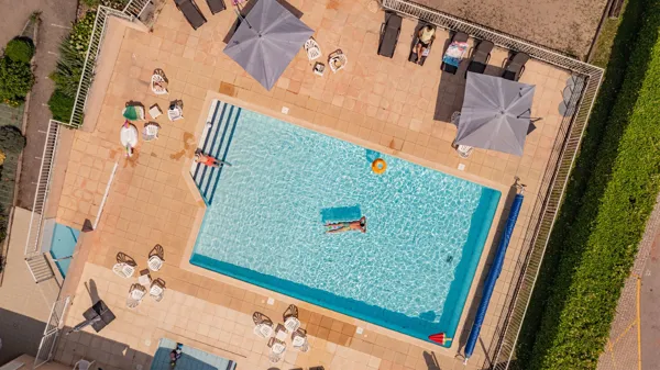 L'Hôtel des Bains - Salles-la-Source - spécial groupes, Directrice hôtel