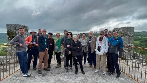Tour du château de Sénergues (groupe), Château de Sénergues