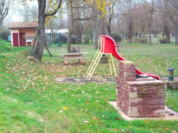 Barbecue - Aire de pique-nique de Montlaur, Mairie de Montlaur