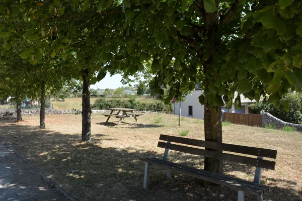 Aire de pique-nique à Souyri, OFFICE DE TOURISME de CONQUES-MARCILLAC