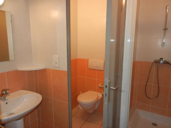 Salle d'eau et wc indépendant pour chaque chambre, 