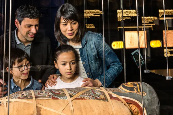 Musée Champollion : Les Écritures du monde / Photo (c) Paul-N. Dubuisson, Musée Champollion : Les Écritures du monde / Photo (c) Paul-N. Dubuisson