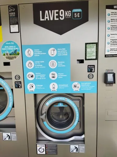 Laverie automatique, OFFICE DE TOURISME DE PARELOUP LEVEZOU