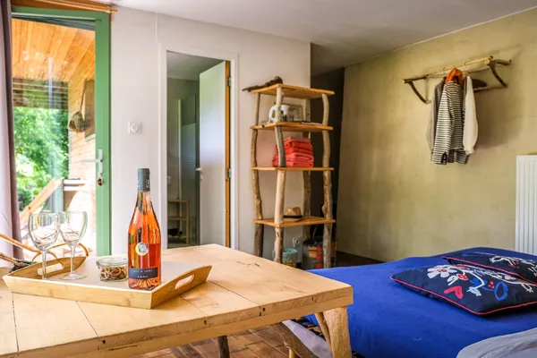 Brochure Chambres d'Hôtes, OFFICE DE TOURISME LARZAC VALLEES