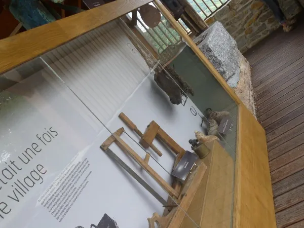 Espace Marcelle Cayron, OFFICE DE TOURISME DU CANTON D'ENTRAYGUES SUR TRUYERE