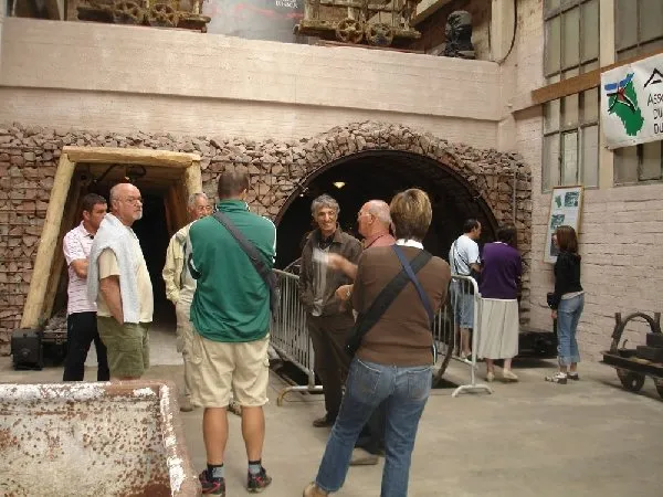 Explications devant galeries de mines, OFFICE DE TOURISME DE DECAZEVILLE