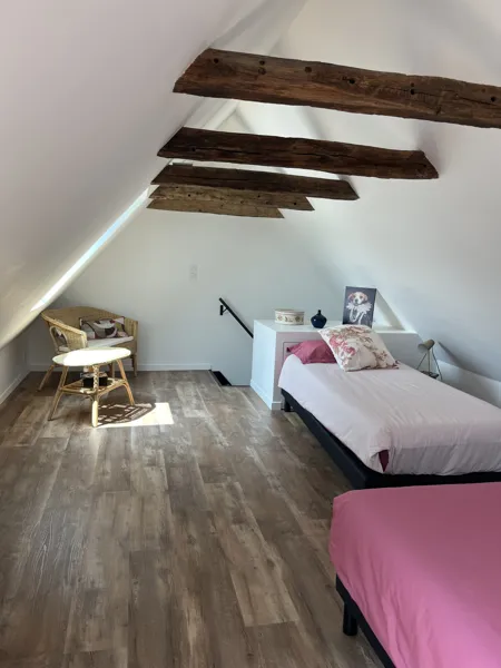 Chambre 3, Chez louise