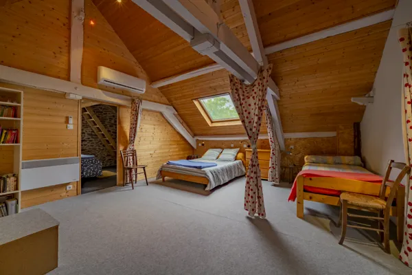 Chambre palière 4 ( 1 lit 140 et 1 lit 90)