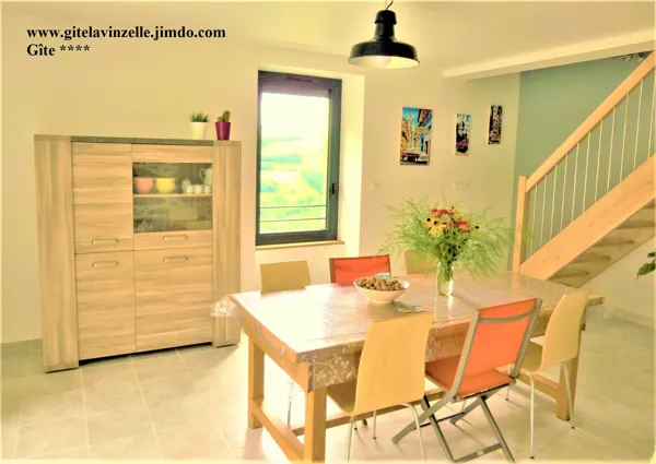 La salle à manger - www.gitelavinzelle.jimdo.com, 