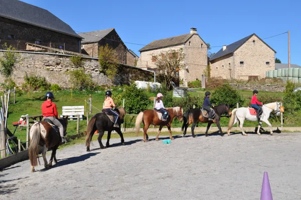 Ferme équestre 