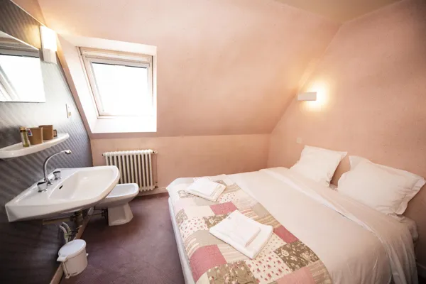 Chambre double sdb commune