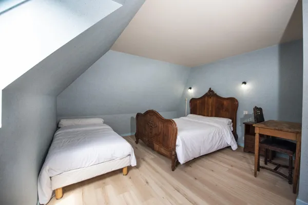 Chambre triple sdb commune
