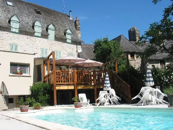 AUBERGE SAINT FLEURET, AUBERGE SAINT FLEURET