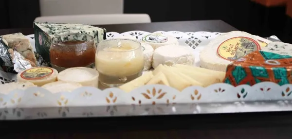 Restaurant de La Poste (groupes), OFFICE DE TOURISME LARZAC VALLEES