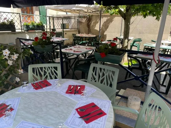 Hôtel Restaurant Cazes-Arazat  (groupes), Cazes-Arazat