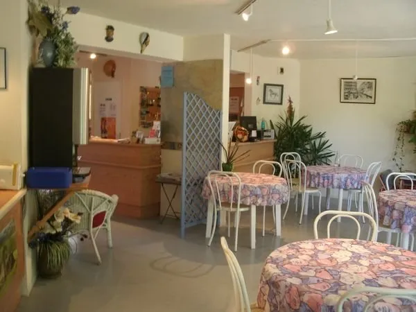 Riv'Hôtel (groupes) - salon, OFFICE DE TOURISME DU PLATEAU DE MONTBAZENS