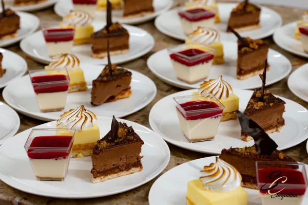 Nous pouvons fournir plus de 200 couverts, SHS - Causse Comtal