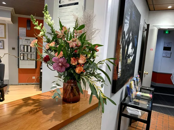 La réception de l'hôtel, Causse Comtal