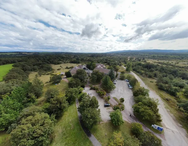 Un hôtel en pleine nature, Causse Comtal