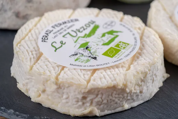 Mathilde et Lilian BOUTET, fromage au lait de brebis, OFFICE DE TOURISME DE PARELOUP LEVEZOU