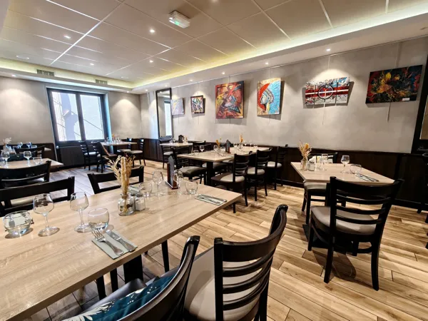 , Hôtel Restaurant Le Pont Neuf