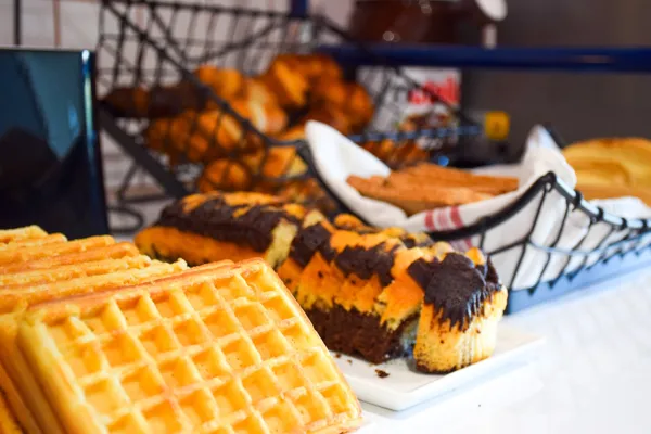 Ibis Budget Millau Viaduc (groupes), Benoit PRAT