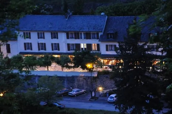 Vue d'Ensemble, HÔTEL LE BELLE RIVE