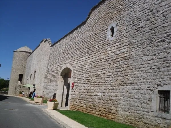 COURTINE OUEST, MAIRIE DE LA CAVALERIE