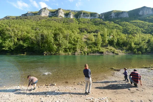 Plage privée sur le Tarn, Gite Emeraude Design & Nature - Luc Jennepin