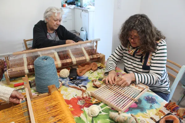 Atelier tissage autour de la laine