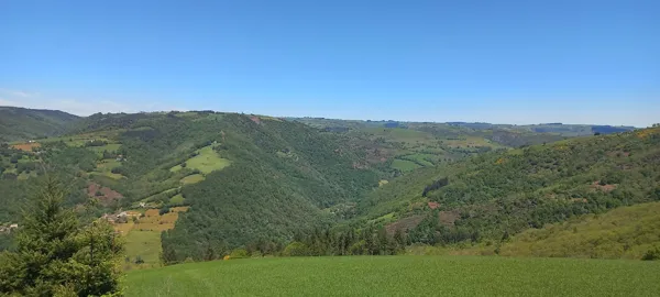 Vue du gîte - Vallée du Lot- Montarnal, Gîte du Cassan