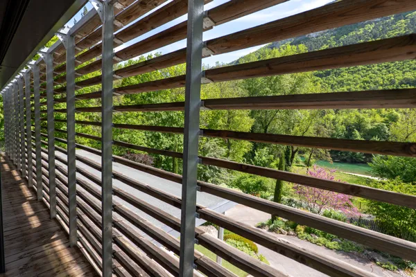 Vue rivière Tarn de l'étage, Gite Emeraude © Stephanie Cailbeaux, 2025