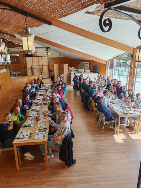 Groupe, Au camping Marmotel