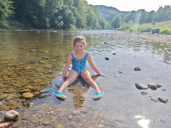 la rivière, Au camping Marmotel