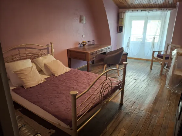 La seconde chambre à l'étage avec un lit à 140, OFFICE TOURISME DU PAYS DE LA MUSE ET RASPES DU TARN